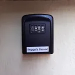 Daire Poppy's House *
